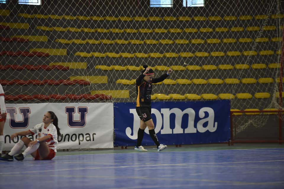 Mundial de Futsal Feminino - Um gol da Amandinha!